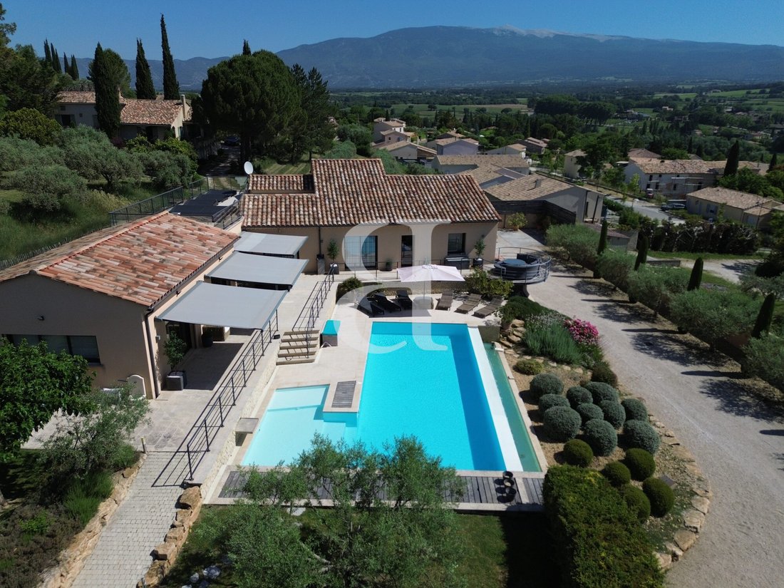 Villa in Mormoiron, Provence-Alpes-Côte d'Azur, France 1 - 17362416