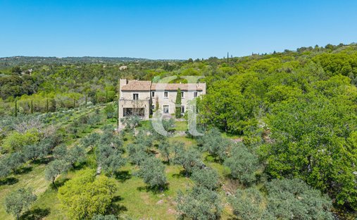 Country House in Gordes, Provence-Alpes-Côte d'Azur, France 1