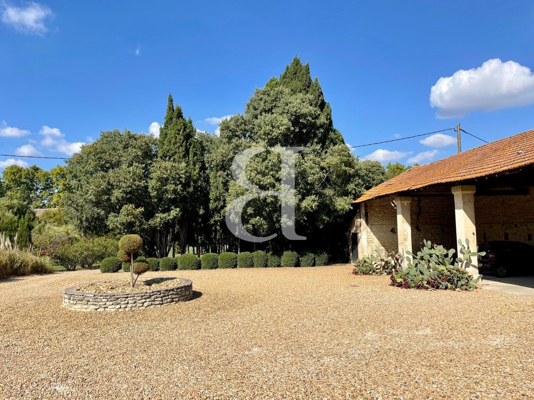 Country House in Saint-Etienne-du-Grès, Provence-Alpes-Côte d'Azur, France 5 - 16838298