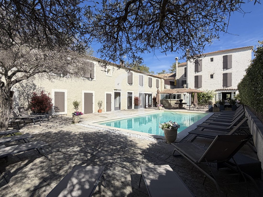 Country House in Maussane-les-Alpilles, Provence-Alpes-Côte d'Azur, France 1 - 17651432
