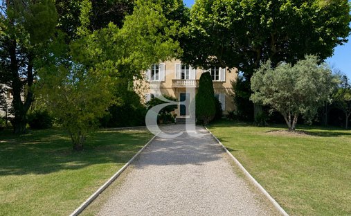 Villa à Graveson, Provence-Alpes-Côte d'Azur, France 1