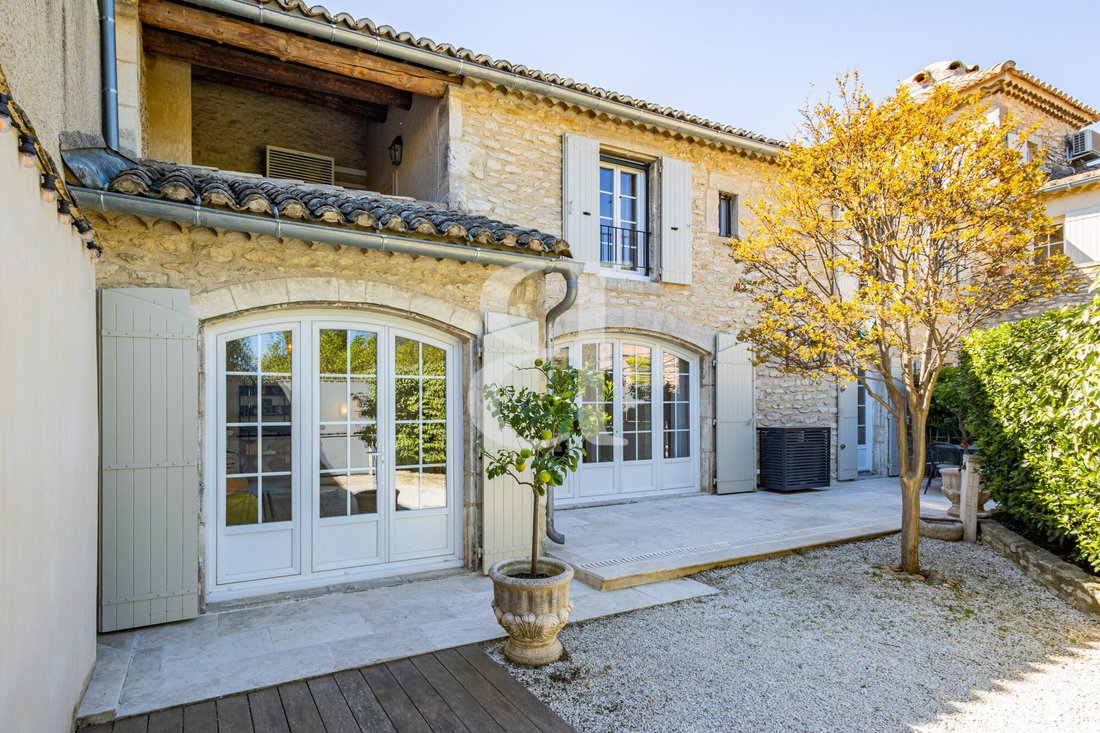 Country House in Saint-Rémy-de-Provence, Provence-Alpes-Côte d'Azur, France 2 - 17651386