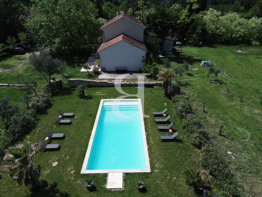 Country House in Nevons-route d'Apt, L'Isle-sur-la-Sorgue, France 3 - 17761367