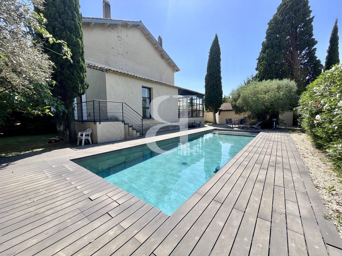 Villa in Graveson, Provence-Alpes-Côte d'Azur, France 3 - 18390032