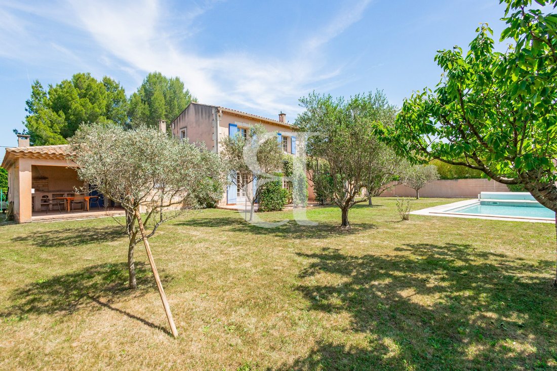 Villa in Saint-Rémy-de-Provence, Provence-Alpes-Côte d'Azur, France 4 - 16838228