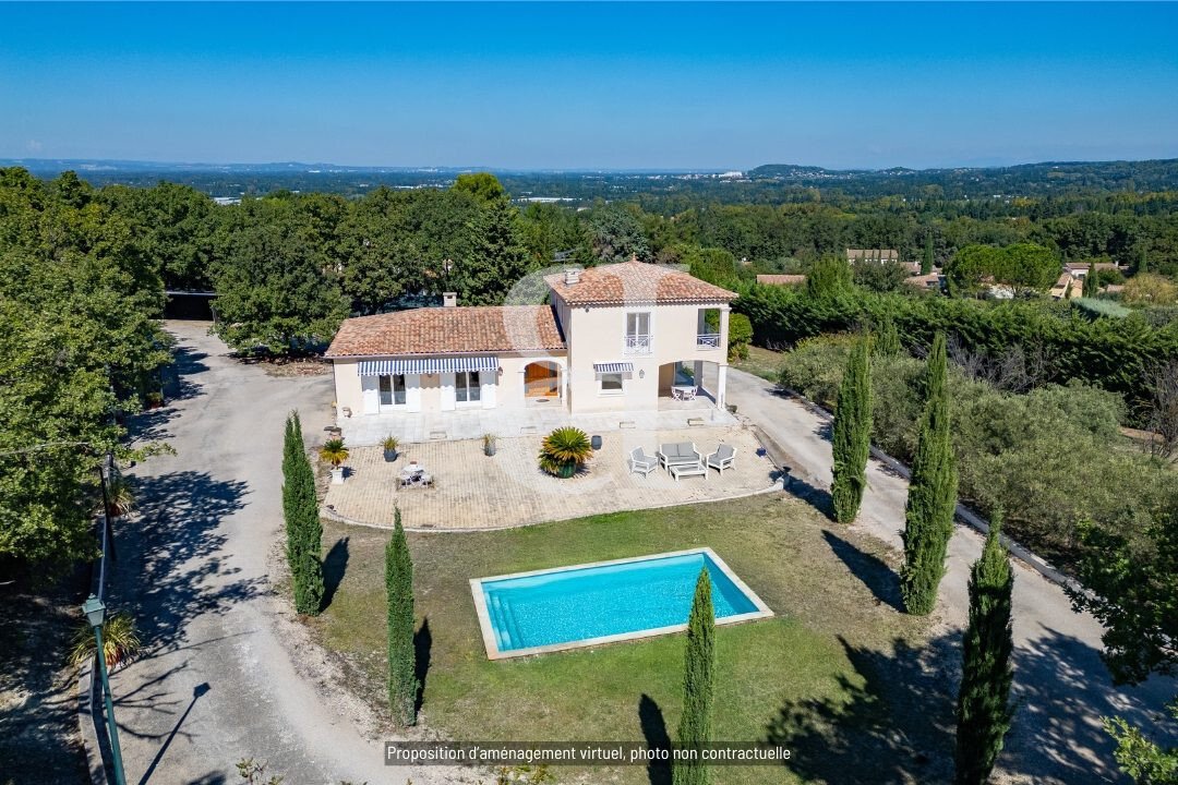Villa in Eyragues, Provence-Alpes-Côte d'Azur, France 2 - 17815716