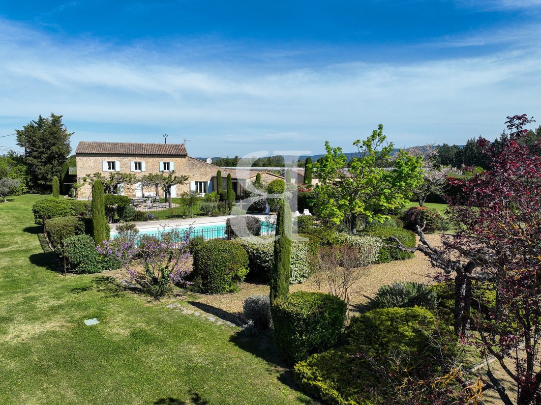 Country House in Nevons-route d'Apt, L'Isle-sur-la-Sorgue, France 1 - 17081741