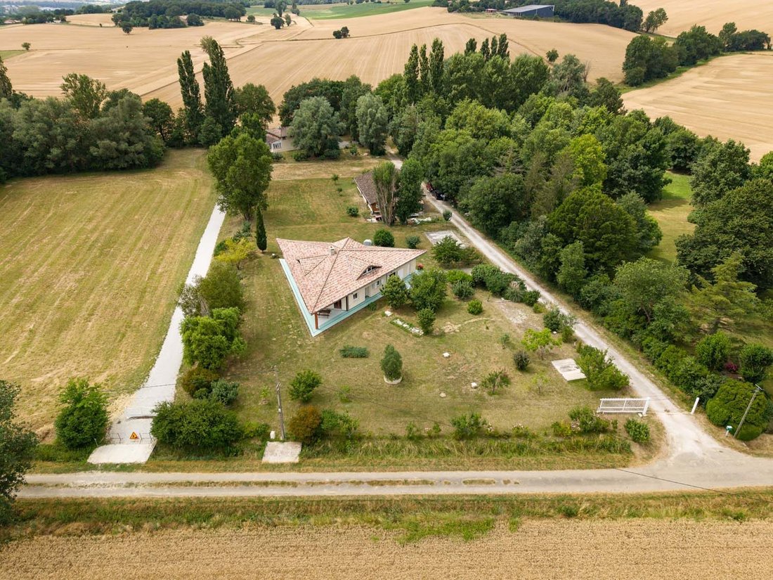 Villa in Lanta, Occitania, France 1 - 18389764