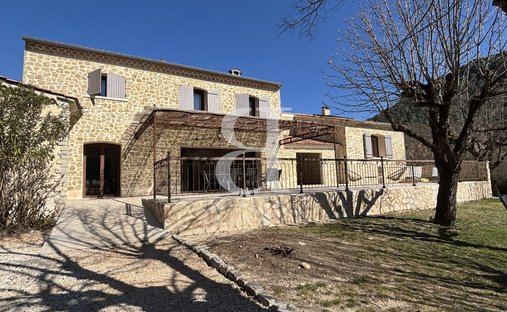Country House in Propiac, Auvergne-Rhône-Alpes, France 1