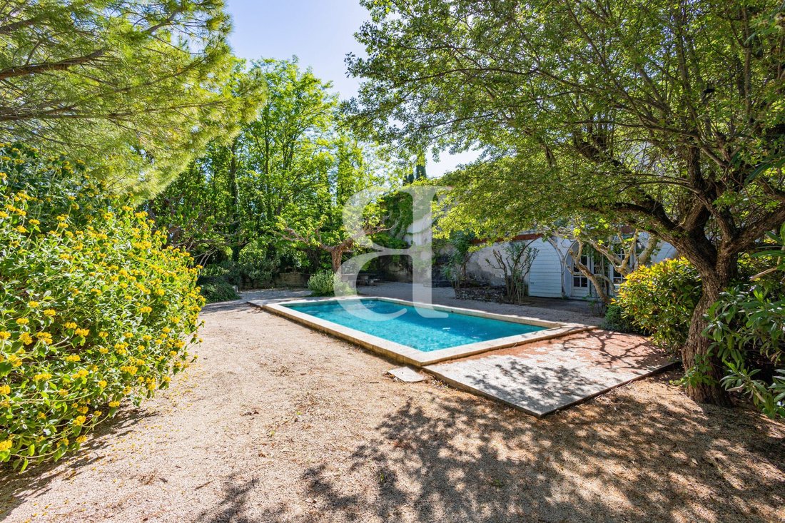 Country House in Joucas, Provence-Alpes-Côte d'Azur, France 4 - 17831635