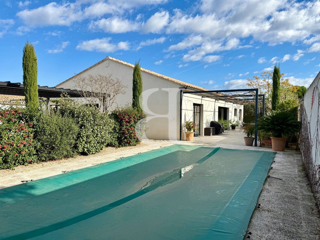 Villa in Saint-Rémy-de-Provence, Provence-Alpes-Côte d'Azur, France 2 - 16838324