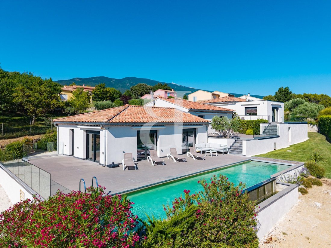 Villa in Bédoin, Provence-Alpes-Côte d'Azur, France 1 - 16838237