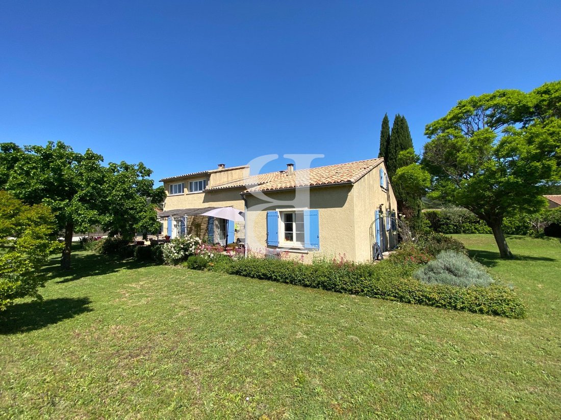 Villa in Entrechaux, Provence-Alpes-Côte d'Azur, France 2 - 16838225