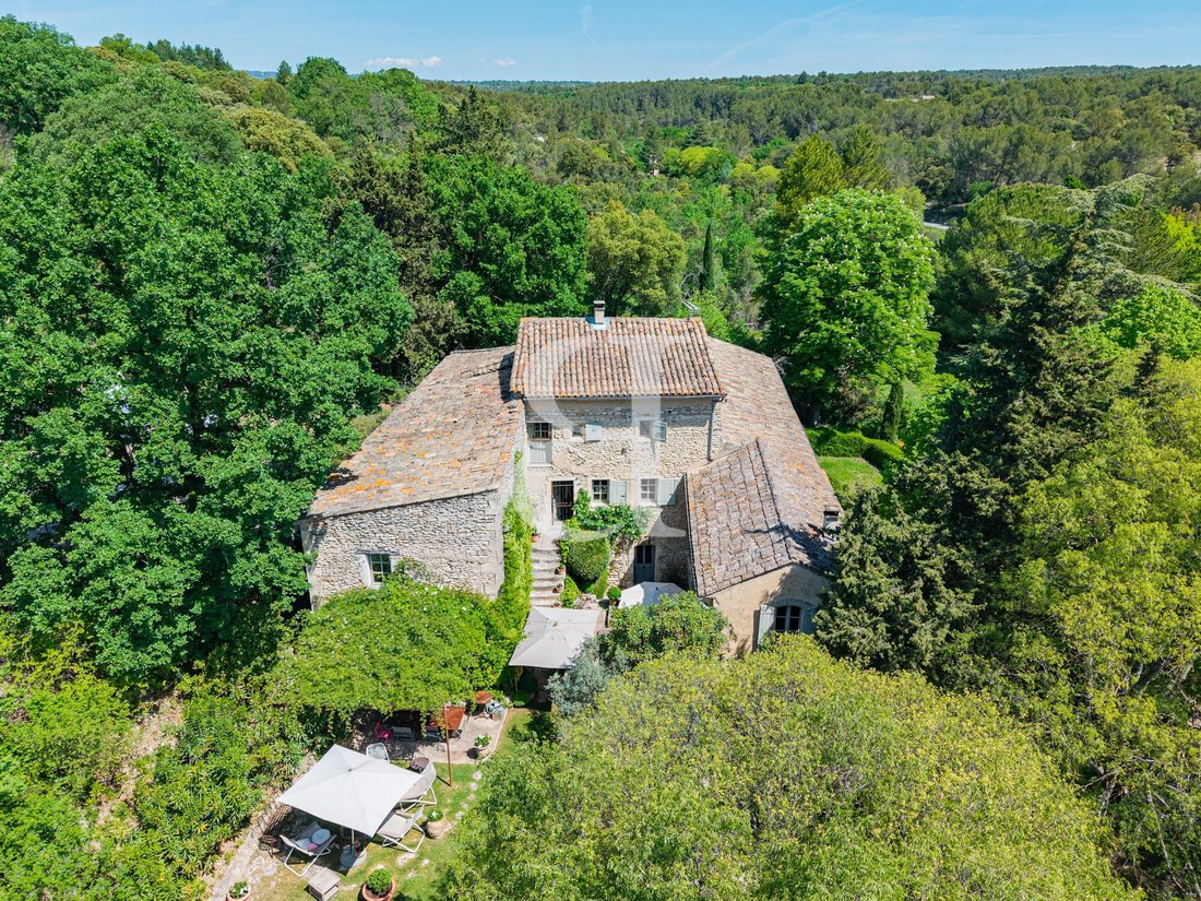 Country House in Beaumettes, Provence-Alpes-Côte d'Azur, France 2 - 17840977