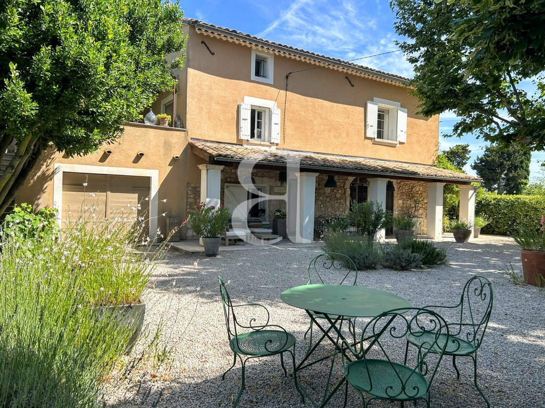 Country House in Centre Ville, Le Thor, France 2 - 18390085