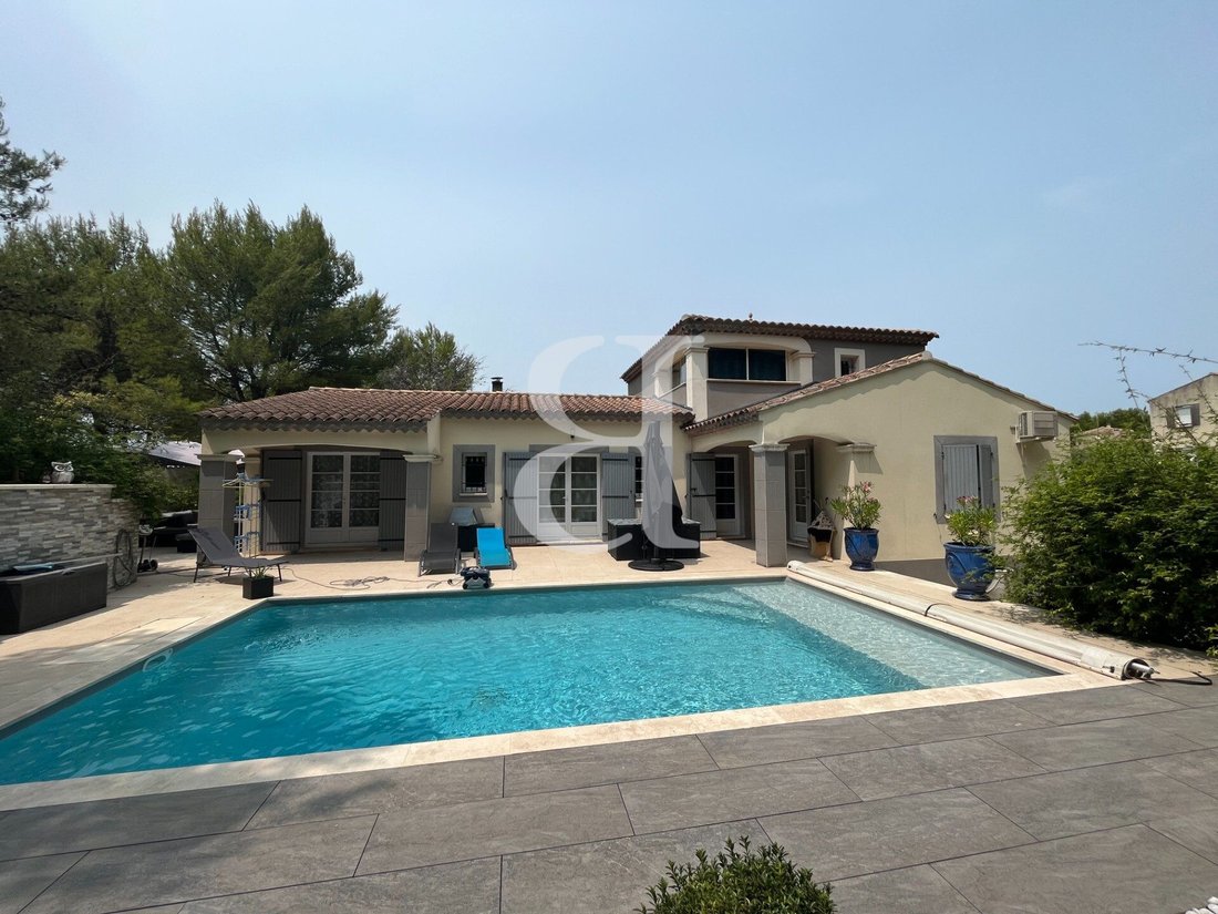 Villa in Secteur Nord, Pernes-les-Fontaines, France 2 - 16838289
