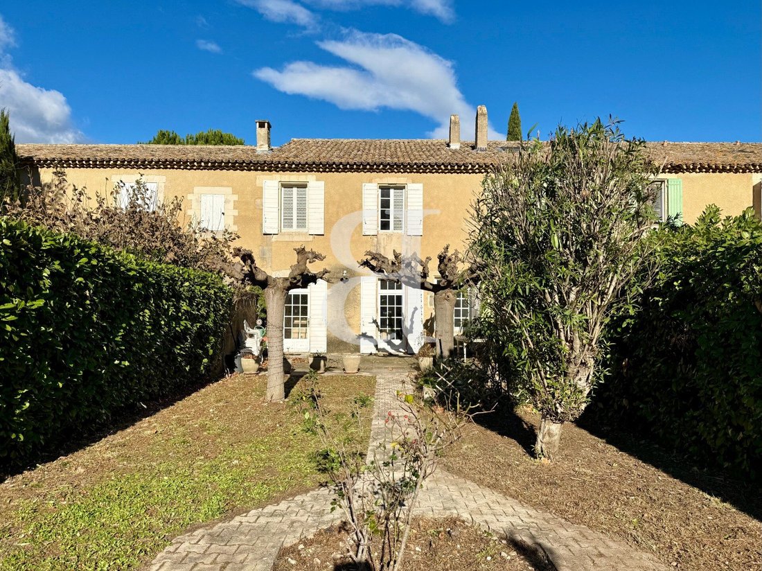 Country House in Saint-Rémy-de-Provence, Provence-Alpes-Côte d'Azur, France 1 - 16838241