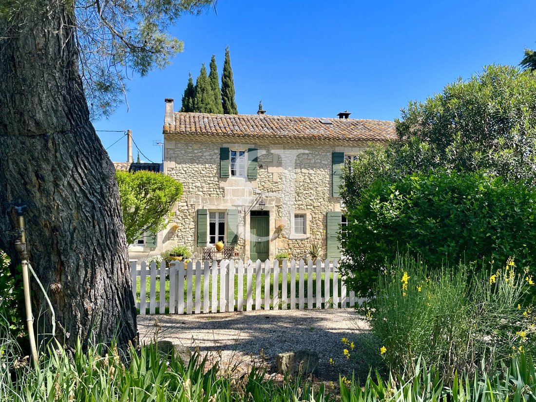 Country House in Saint-Etienne-du-Grès, Provence-Alpes-Côte d'Azur, France 1 - 17143925