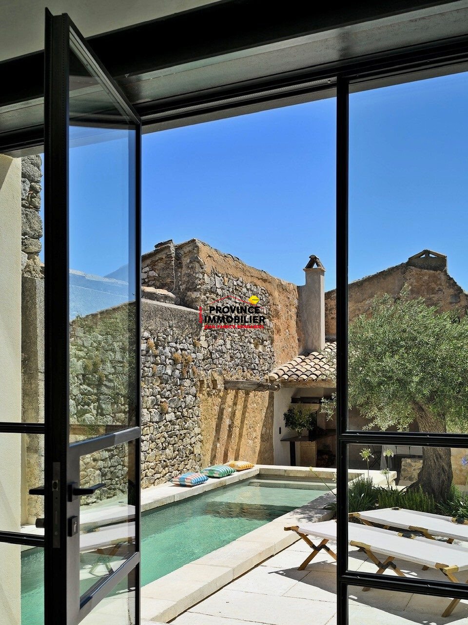 House in Grignan, Auvergne-Rhône-Alpes, France 1 - 18389861