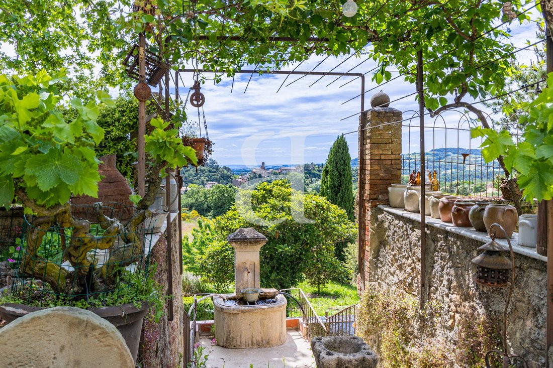 Country House in Puyméras, Provence-Alpes-Côte d'Azur, France 4 - 17868844