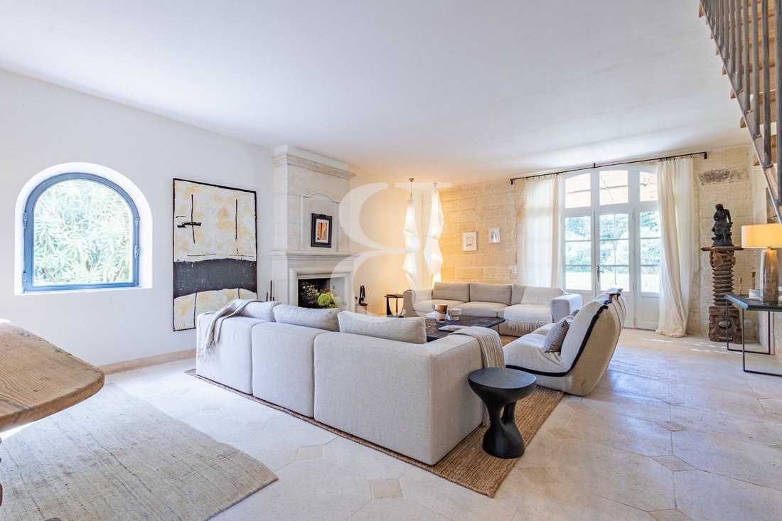 Country House in Saint-Rémy-de-Provence, Provence-Alpes-Côte d'Azur, France 4 - 16838253