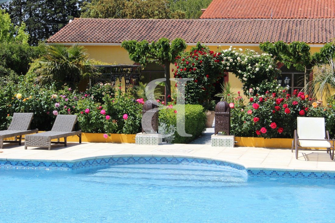 Villa in Zone Rurale Sud, Carpentras, France 3 - 16838233