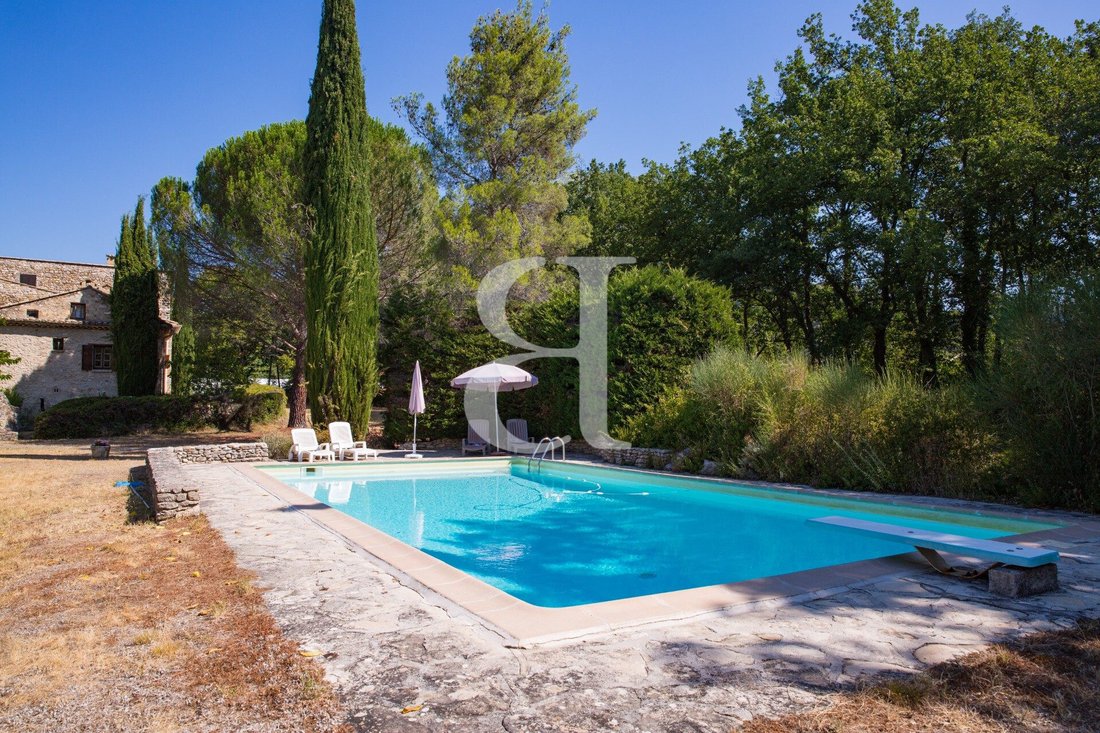 Country House in Merindol-les-Oliviers, Auvergne-Rhône-Alpes, France 2 - 16838306