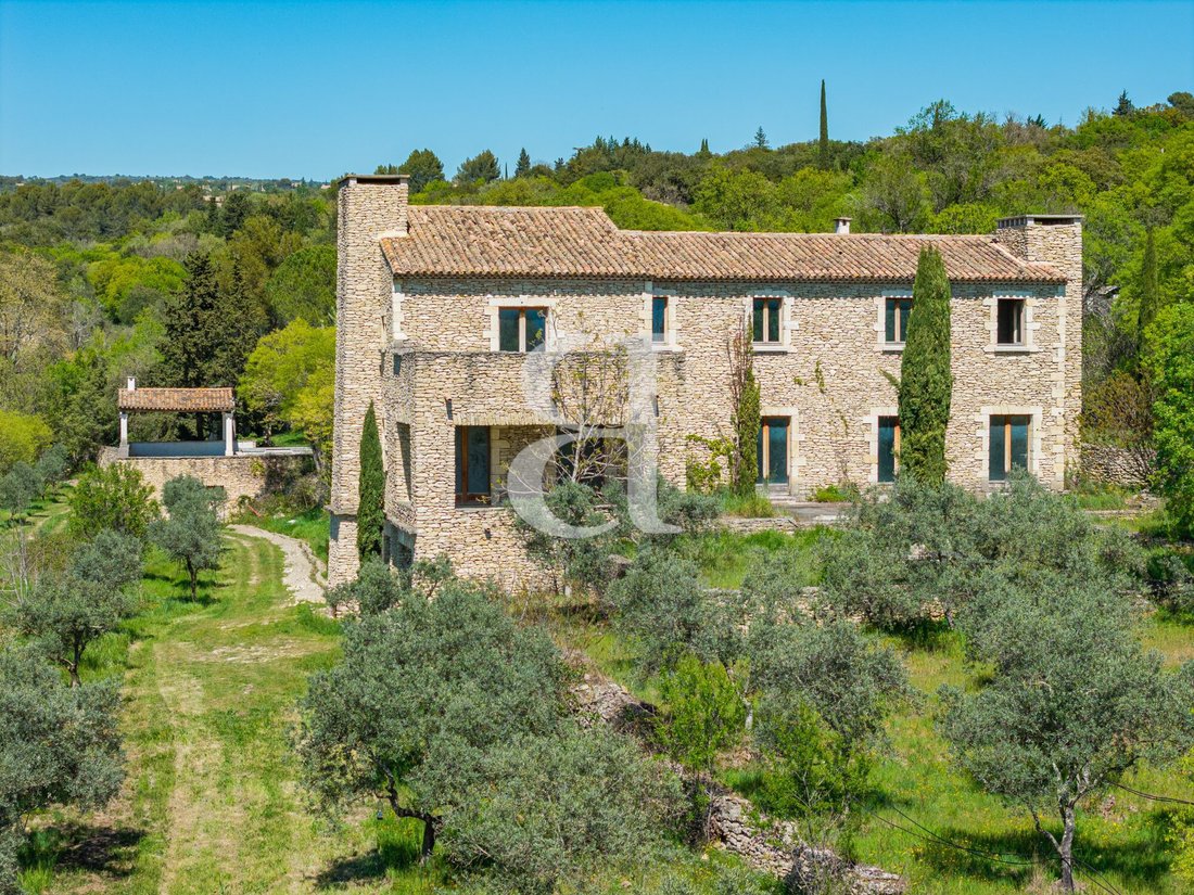 Country House in Gordes, Provence-Alpes-Côte d'Azur, France 4 - 17667733