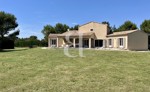 Villa a Boulbon, Provenza-Alpi-Costa Azzurra, Francia 1