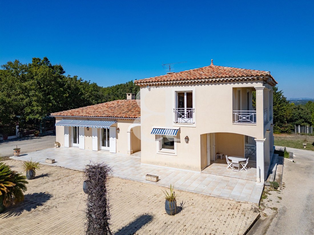 Villa in Eyragues, Provence-Alpes-Côte d'Azur, France 3 - 17815716