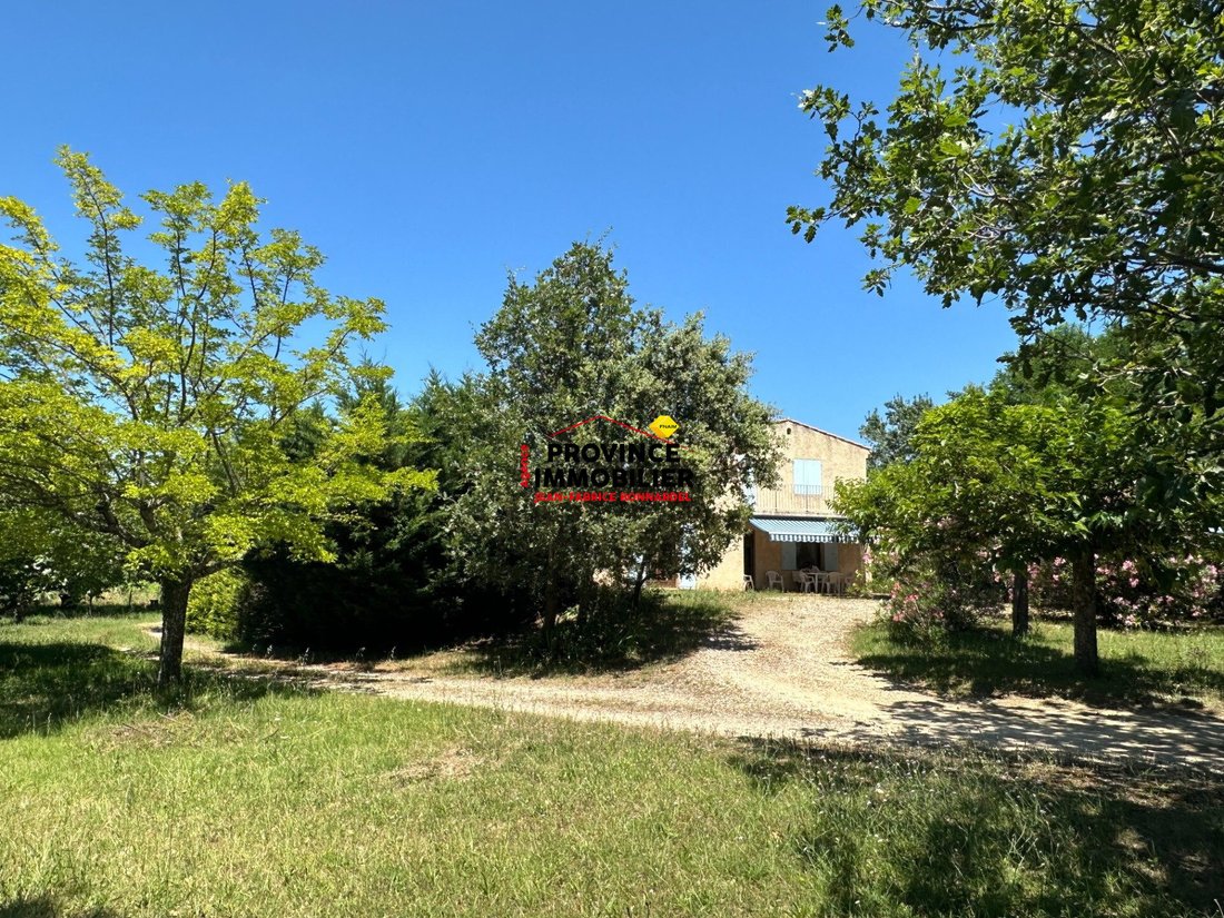 Villa in Grignan, Auvergne-Rhône-Alpes, France 1 - 18389802
