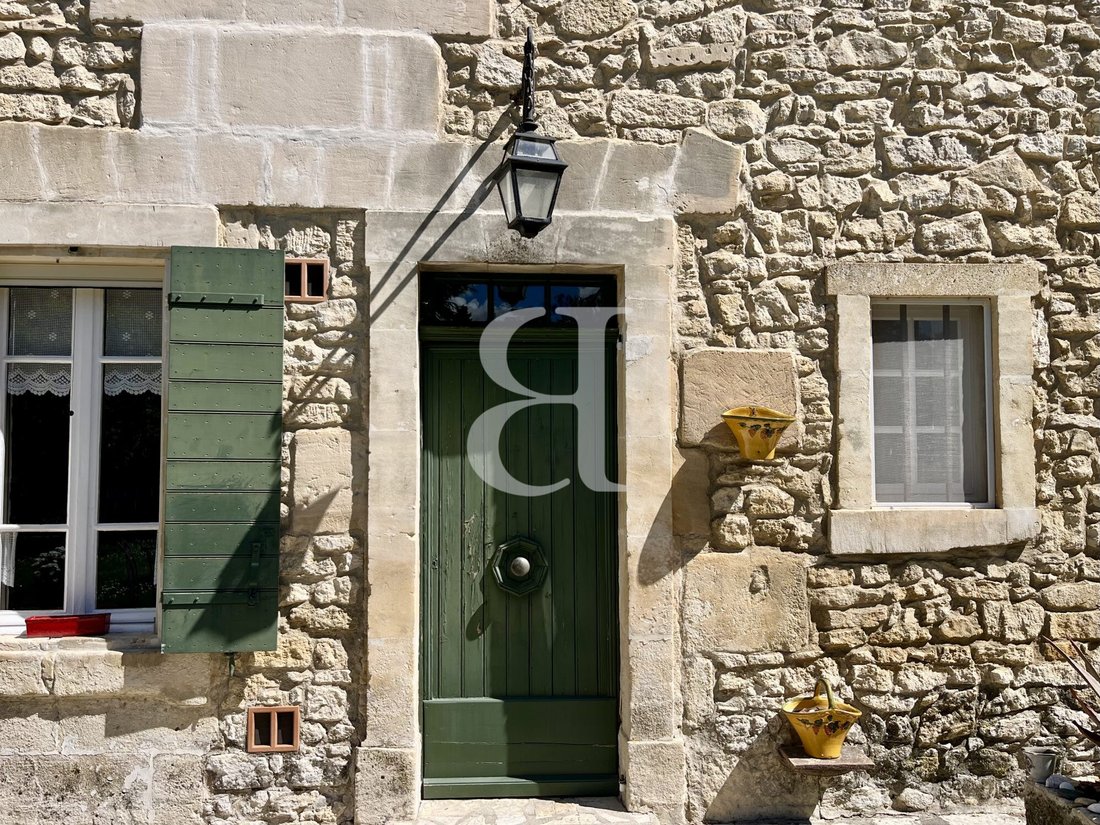 Country House in Saint-Etienne-du-Grès, Provence-Alpes-Côte d'Azur, France 3 - 17143925