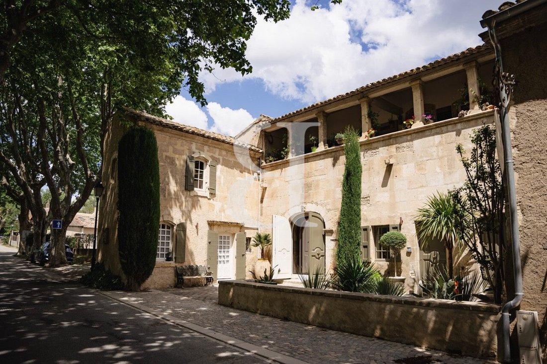 Country House in Paradou, Provence-Alpes-Côte d'Azur, France 2 - 17667684