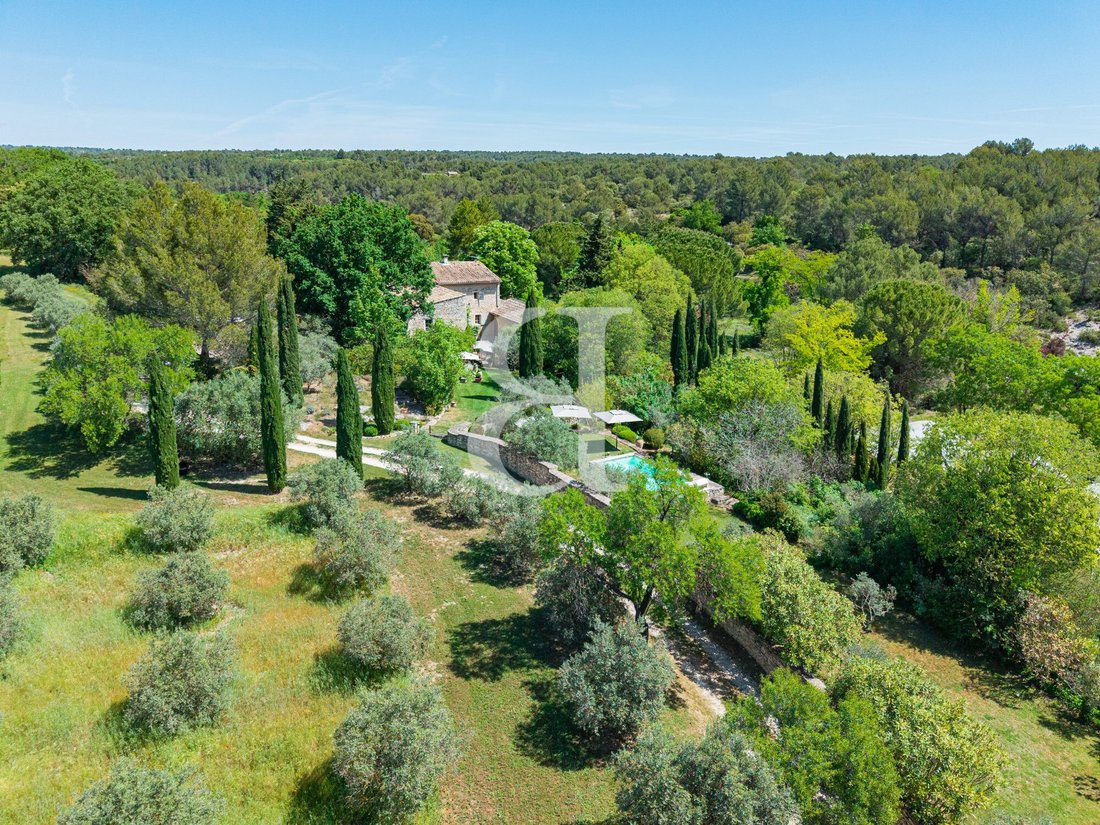 Country House in Beaumettes, Provence-Alpes-Côte d'Azur, France 1 - 17840977