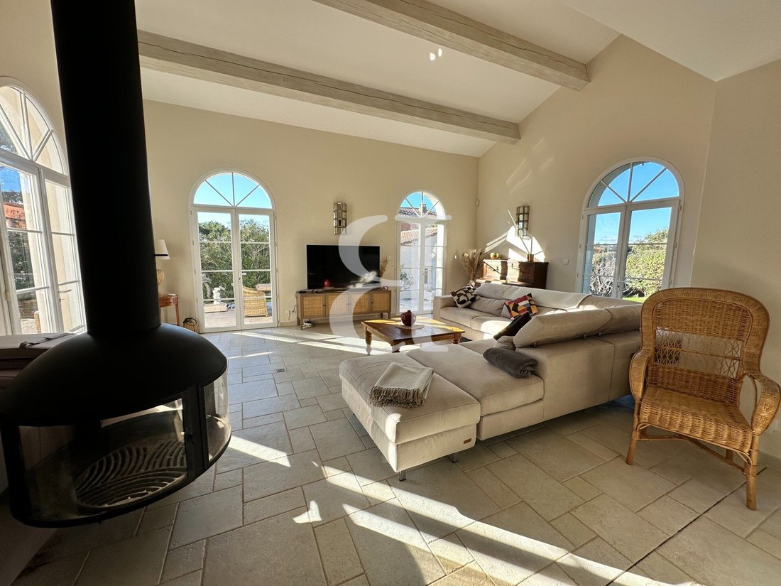 Villa in Nevons-route d'Apt, L'Isle-sur-la-Sorgue, France 4 - 17498705