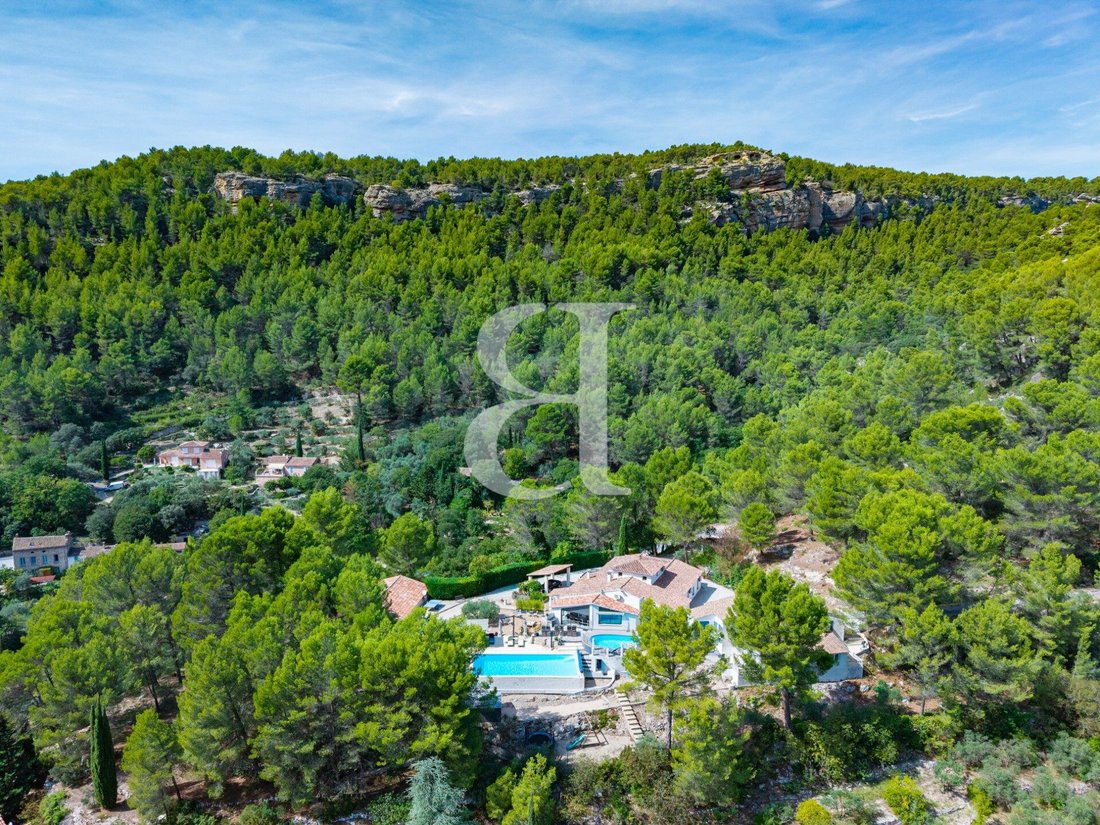 Villa in Fontaine-de-Vaucluse, Provence-Alpes-Côte d'Azur, France 4 - 16838140