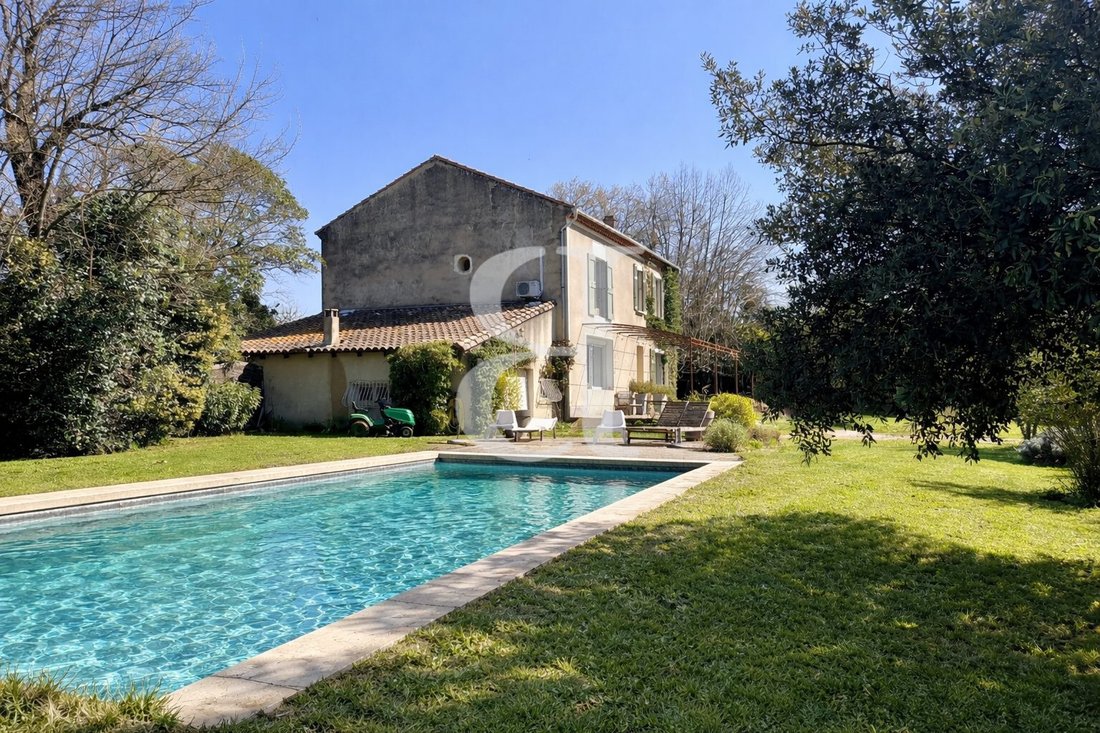 Country House in Châteaurenard, Provence-Alpes-Côte d'Azur, France 1 - 17498741