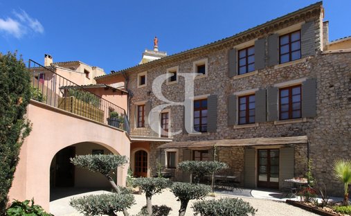 Country House in Buis-les-Baronnies, Auvergne-Rhône-Alpes, France 1