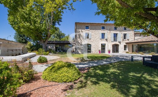 Country House in Secteur Nord, Pernes-les-Fontaines, France 1