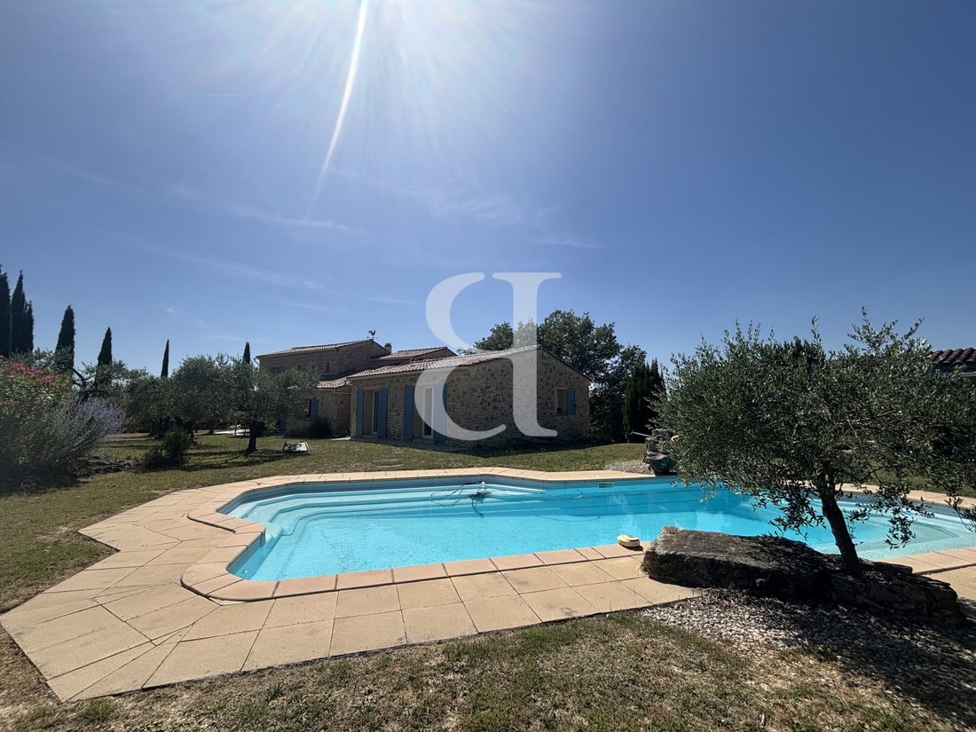 Country House in Puyméras, Provence-Alpes-Côte d'Azur, France 1 - 17688938