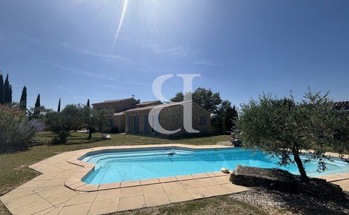 Casa di campagna a Puyméras, Provenza-Alpi-Costa Azzurra, Francia 1