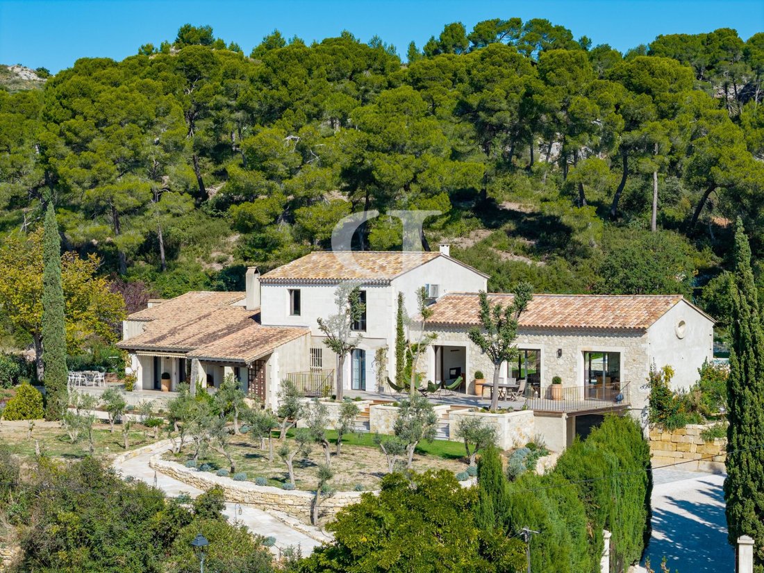 Country House in Maussane-les-Alpilles, Provence-Alpes-Côte d'Azur, France 5 - 17456294