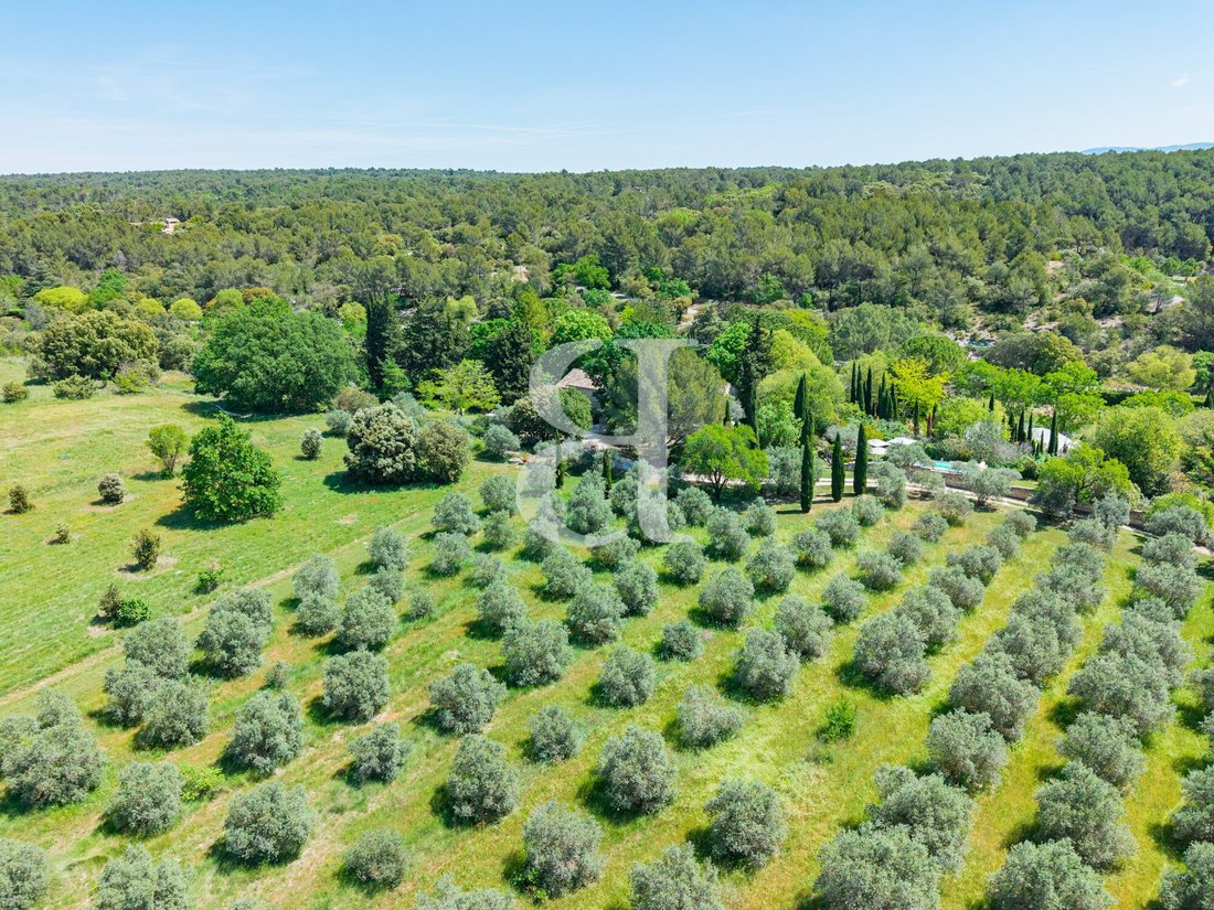 Country House in Beaumettes, Provence-Alpes-Côte d'Azur, France 5 - 17840977