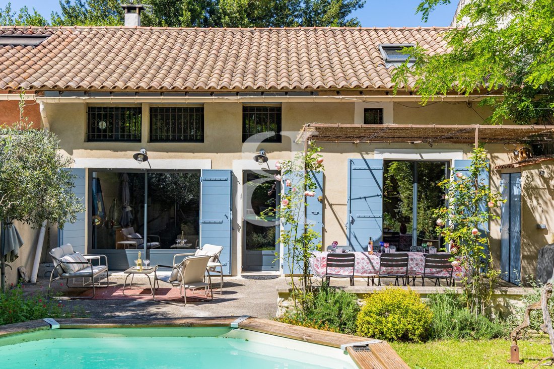Villa in Saint-Rémy-de-Provence, Provence-Alpes-Côte d'Azur, France 3 - 18390047