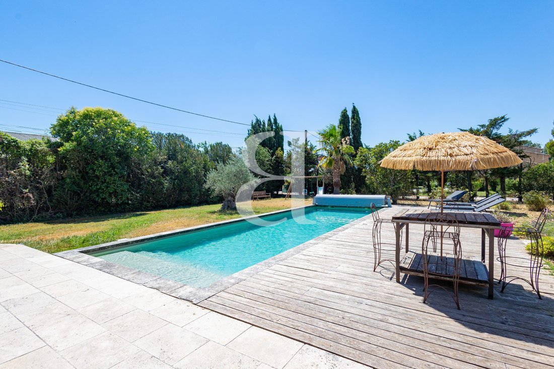 Villa in Mollégès, Provence-Alpes-Côte d'Azur, France 3 - 18390003