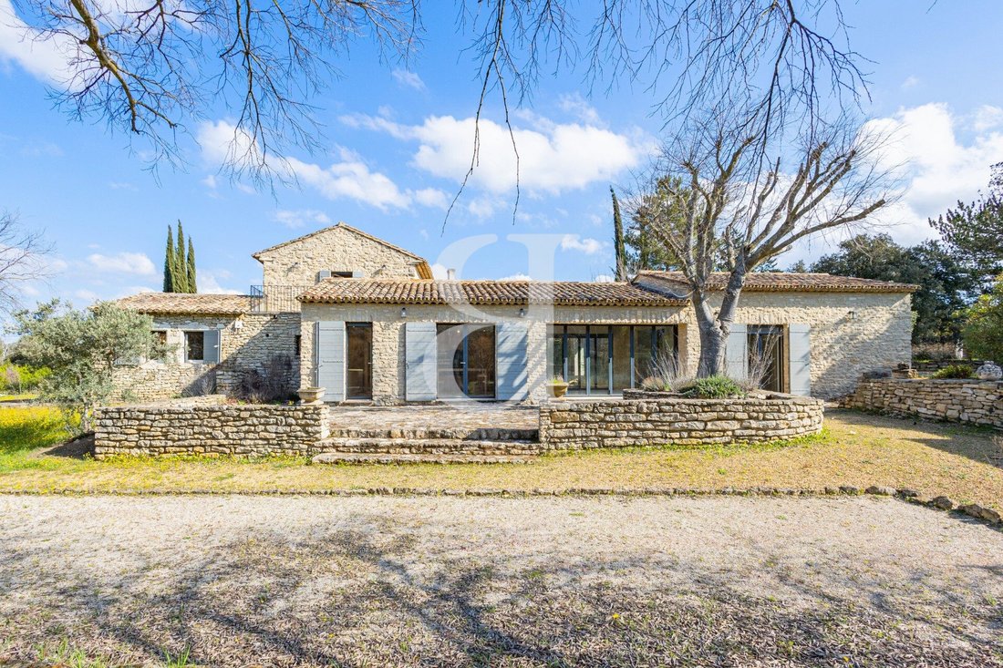 Country House in Ménerbes, Provence-Alpes-Côte d'Azur, France 2 - 16838169