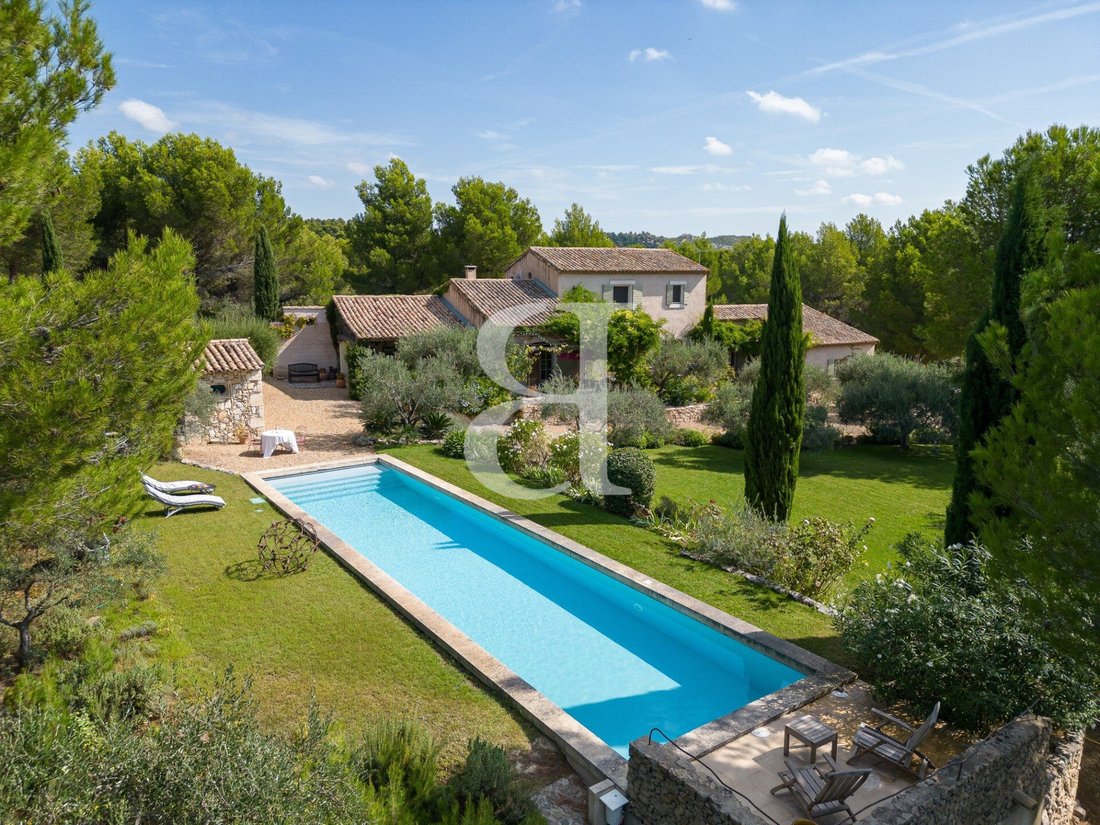 Country House in Mouriès, Provence-Alpes-Côte d'Azur, France 3 - 16838217