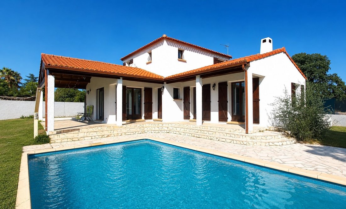 Villa in Argelès-sur-Mer, Occitania, France 1 - 16961407