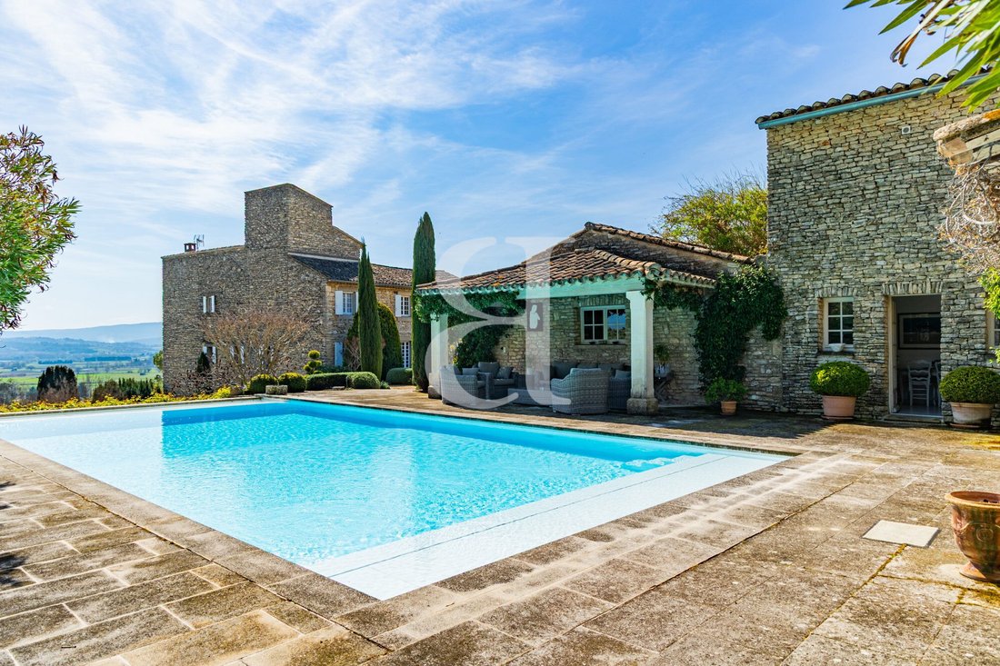 House in Gordes, Provence-Alpes-Côte d'Azur, France 4 - 17508184