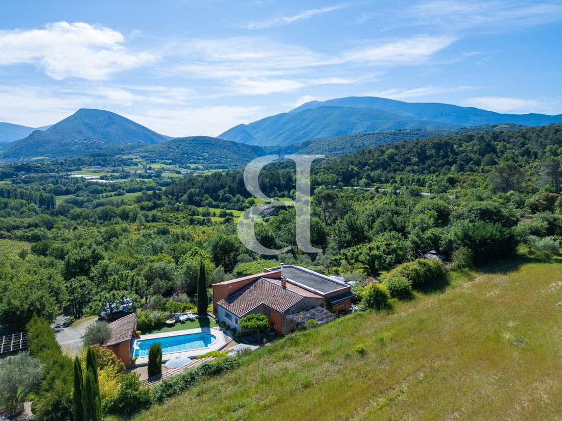 Villa in Entrechaux, Provence-Alpes-Côte d'Azur, France 4 - 16838230